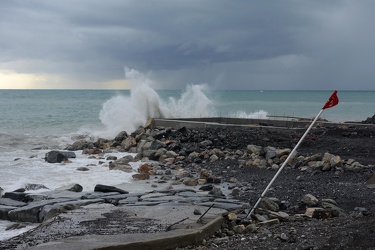 Genova - i danni agli stabilimenti balneari di corso Italia dopo