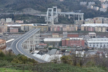 ponte Morandi demolizione