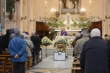 Genova, Cornigliano - funerale ex pugile medaglia d'oro olimpica