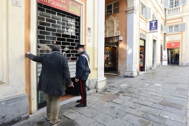 Genova, via Garibaldi, davanti palazzo Tursi - furto presso la l