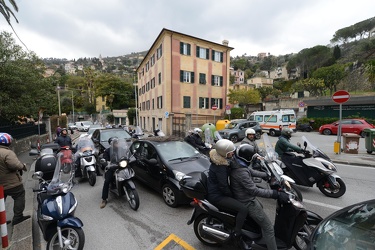 Genova - Grave incidente nel pomeriggio in via Aurelia 60