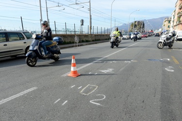 Genova, Pegli - incidente in Piazza Lido tra auto e scooter