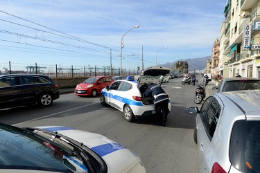 Genova, Pegli - incidente in Piazza Lido tra auto e scooter