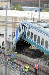 Genova - Incidente stazione di Brignole - treno in manovra si sc