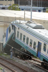 Genova - Incidente stazione di Brignole - treno in manovra si sc