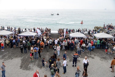 Genova, bagni militari corso Italia - liberazione in mare di alc