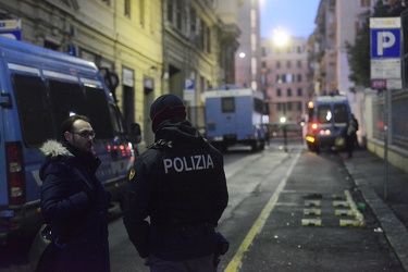 Genova - tensione per chiusura campagna elettorale Casa Pound