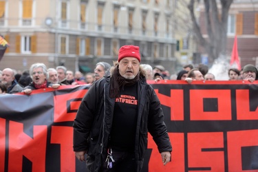 Genova - giornata di tensione - manifestazione antifascista e fe