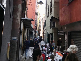 Genova - ostello in piazza Vittime delle mafie 