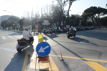 Genova - situazione traffico e parcheggi davanti stazione Brigno