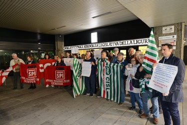 Genova - protesta presidio associazioni contro proroga gioco azz