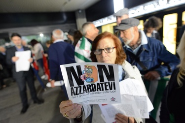 Genova - protesta presidio associazioni contro proroga gioco azz