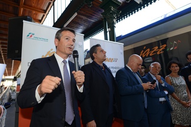 Genova, stazione principe - consegna quinto treno jazz