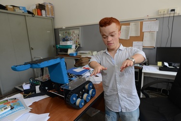 Genova - studente 19enne Davide Segalerba costruisce modello sed