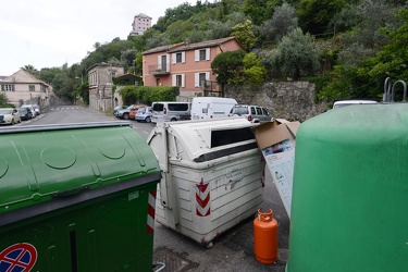Genova - situazioni spazzatura urbana