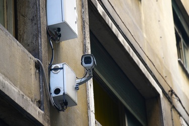 Genova, via dei Giustiniani - telecamere sorveglianza