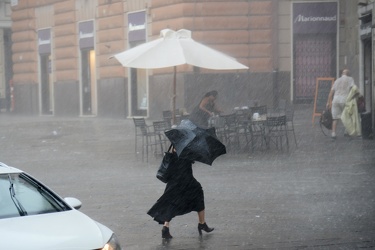Genova - temporale estivo dopo giorni di caldo torrido