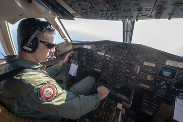 Genova - in volo con ATR42 della Guardia Costiera