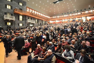 Genova, teatro Carlo Felice - la prima della stagione 2019