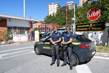 Genova - Guardia di Finanza presso sede autostrade per inchiesta