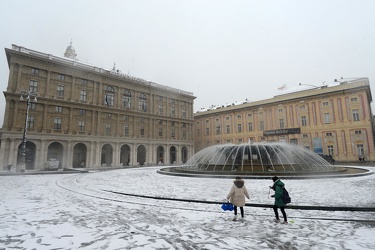 Genova - emergenza allerta neve - piazza De Ferrari