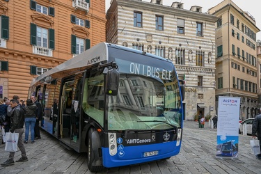 Genova - presentato autobus elettrico amt in collaborazione con 