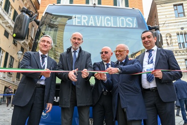 Genova - presentato autobus elettrico amt in collaborazione con 