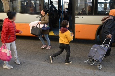 Genova, autobus AMT - bambini a bordo