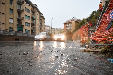 Genova, Borgoratti - cantiere sopra piazza rotonda allagato caus