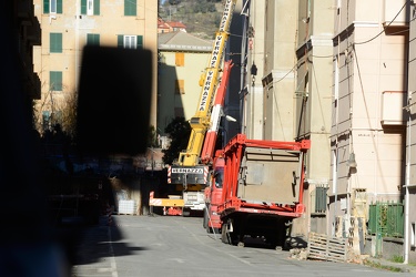 Genova - avanzamento cantiere torrette sostegni prima della demo