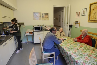 Genova, casa famiglia gestita da comunita di sant'Egidio, Papa B