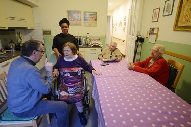 Genova, casa famiglia gestita da comunita di sant'Egidio, Papa B