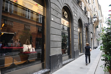 chiusura negozio Gucci Ge062019