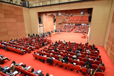 Genova, magazzini del cotone - sala maestrale piena per concorso