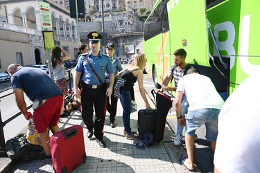 Genova, zona Principe, via Mura Zingari - controlli dei carabini