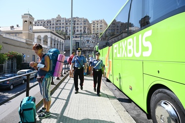 Genova, zona Principe, via Mura Zingari - controlli dei carabini