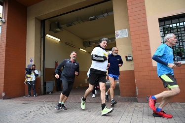 Genova, carcere di Marassi - tradizionale corsa per i detenuti o