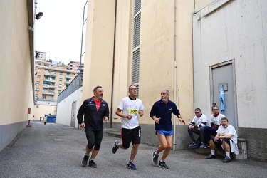 Genova, carcere di Marassi - tradizionale corsa per i detenuti o