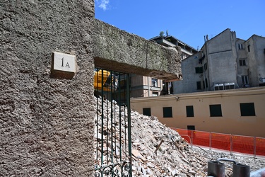 Genova, via San Vincenzo, Salita della Tosse - ripresi i lavori,