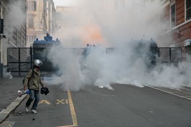 Genova, manifestazione antifascista in occasione del comizio di 