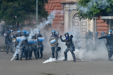 Genova, manifestazione antifascista in occasione del comizio di 