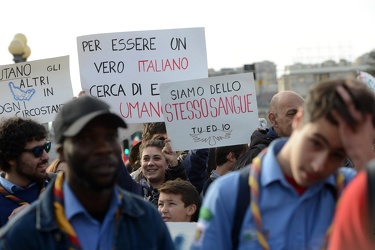 Genova - manifestazione antirazzista contro il decreto sicurezza