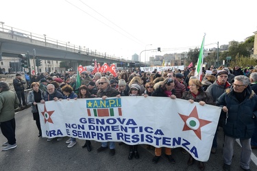 Genova - manifestazione antirazzista contro il decreto sicurezza