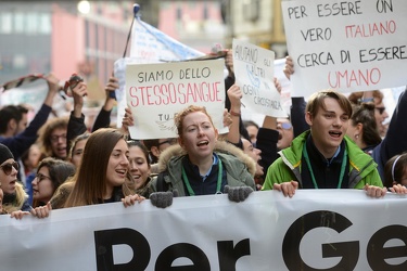 Genova - manifestazione antirazzista contro il decreto sicurezza