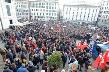 Genova - manifestazione antirazzista contro il decreto sicurezza