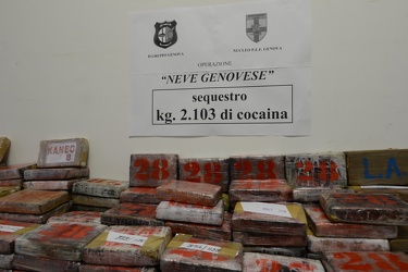 Genova - maxi carico da due tonnellate di coca