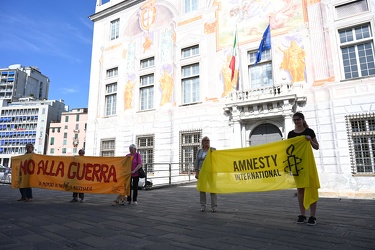 Genova - palazzo San Giorgio - presidio contro la nave delle arm