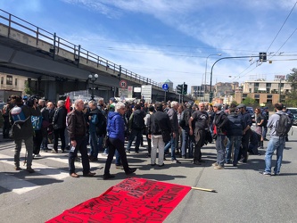 Genova - presidio antifascista in occasione della visita di Salv