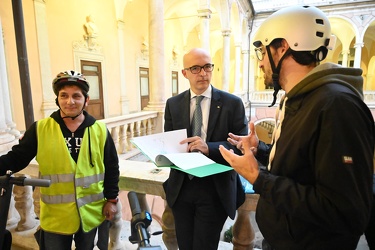 Genova, palazzo Tursi - incontro sul tema della mobilita sosteni