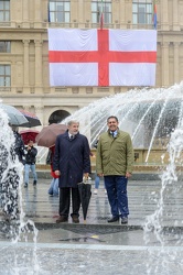 Genova, piazza De Ferrari - inaugurazione zampilli acqua fontana